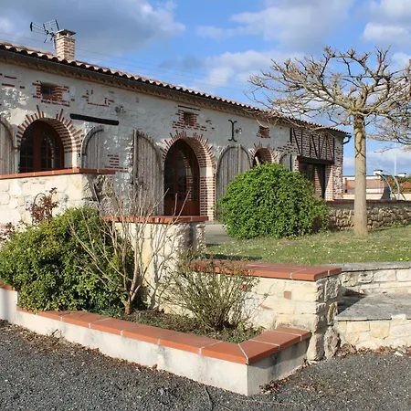 Ostalet De Canteperlic Holiday home
