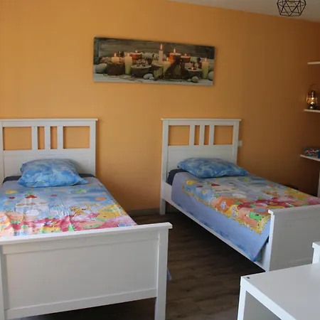 Holiday home Ostalet De Canteperlic